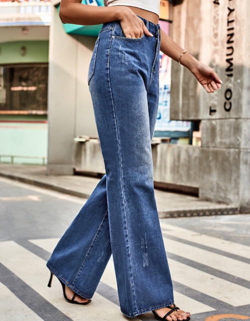 Load image into Gallery viewer, High Rise Bootcut Jeans with Pockets
