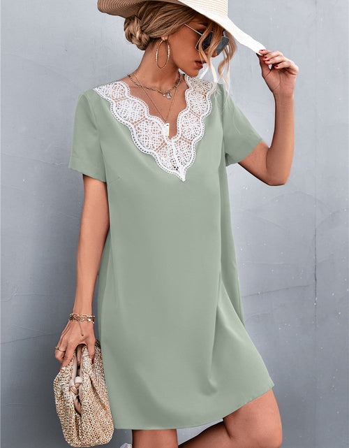 Load image into Gallery viewer, Spliced Lace Contrast Short Sleeve Dress

