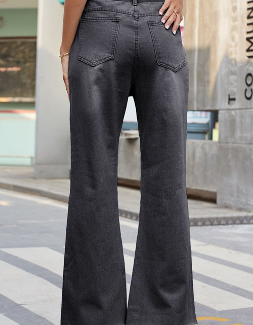 Load image into Gallery viewer, Distressed Buttoned Loose Fit Jeans
