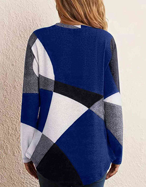 Load image into Gallery viewer, Color Block Round Neck T-Shirt
