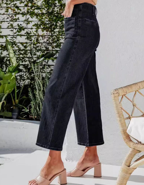 Load image into Gallery viewer, Button Fly Cropped Jeans with Pockets

