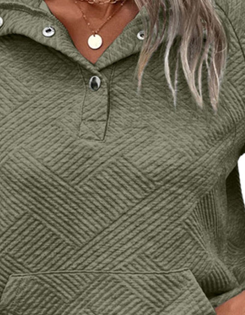 Load image into Gallery viewer, Geometric Snap Button Long Sleeve Sweatshirt
