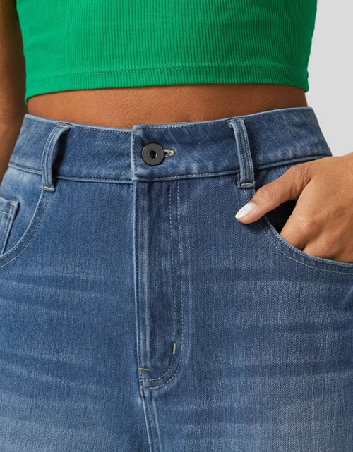 Load image into Gallery viewer, High Rise Rolled Straight Leg Jeans
