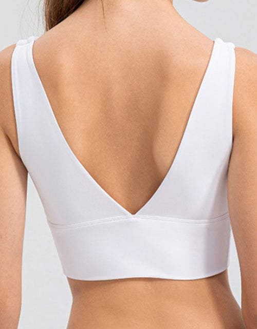 Load image into Gallery viewer, Scoop Neck Wide Strap Active Tank
