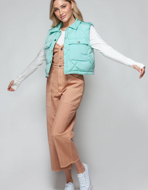 Load image into Gallery viewer, Snobbish Snap Down Quilted Crop Vest
