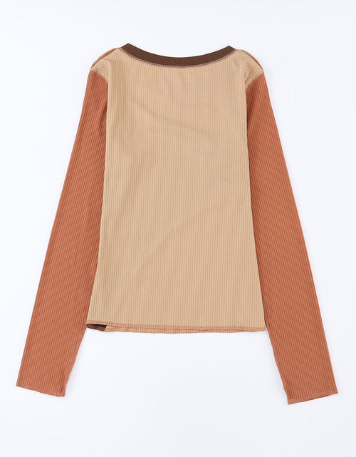 Load image into Gallery viewer, Exposed Seam Contrast Round Neck Long Sleeve T-Shirt
