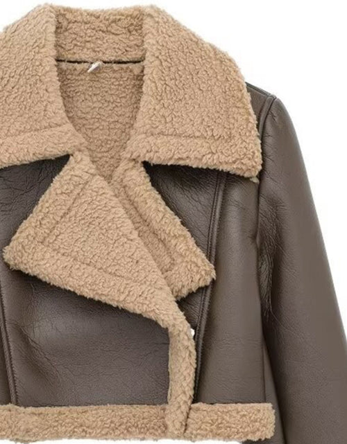 Load image into Gallery viewer, Collared Neck Long Sleeve Plush Cropped Jacket
