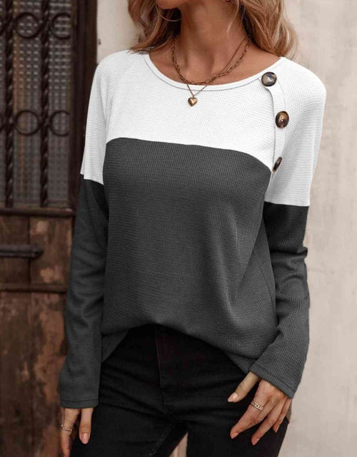 Load image into Gallery viewer, Contrast Round Neck Long Sleeve T-Shirt
