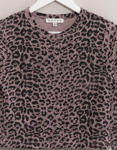 Load image into Gallery viewer, HYFVE Animal Print Snap Down Crop Cardigan
