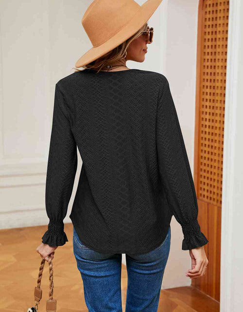 Load image into Gallery viewer, Contrast Flounce Sleeve Blouse
