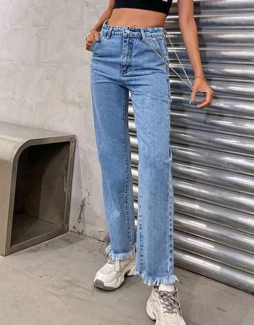 Load image into Gallery viewer, Raw Hem Jeans with Pockets

