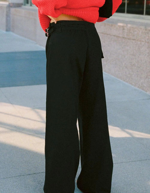Load image into Gallery viewer, Wide Leg Jeans with Pockets
