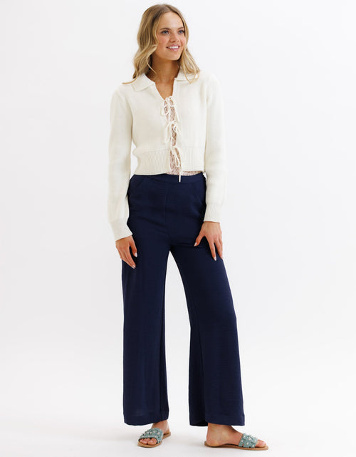 Load image into Gallery viewer, Cute Cardi
