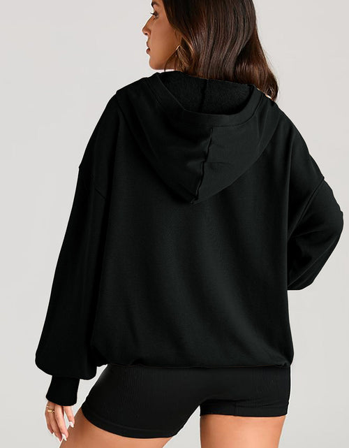 Load image into Gallery viewer, Pocketed Half Zip Long Sleeve Hoodie
