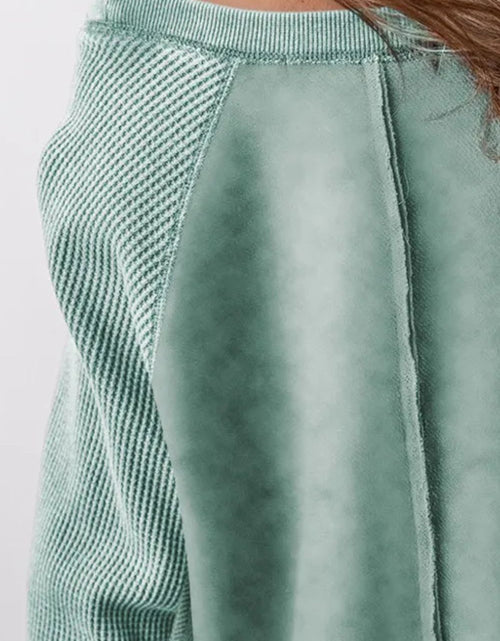 Load image into Gallery viewer, Exposed Seam Long Sleeve Sweatshirt

