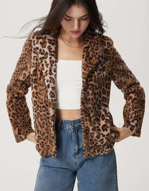 Load image into Gallery viewer, Fuzzy Leopard Collared Neck Jacket
