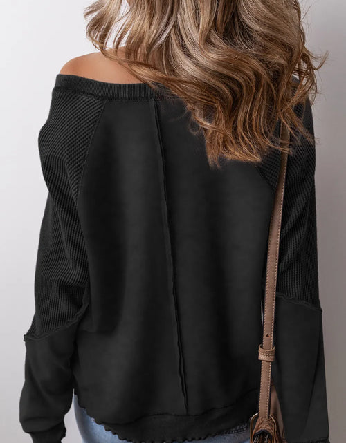 Load image into Gallery viewer, Exposed Seam Long Sleeve Sweatshirt
