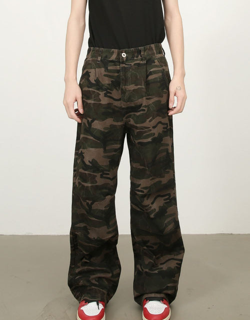 Load image into Gallery viewer, Men's Camouflage Jeans with Pockets

