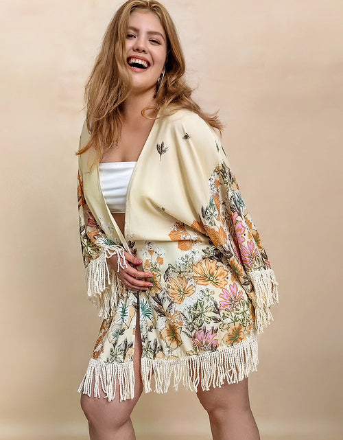 Load image into Gallery viewer, Plus Size Fringe Printed Open Front Cardigan
