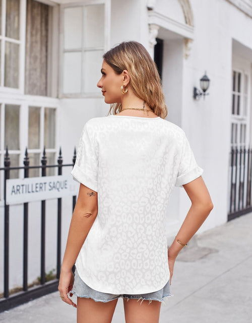 Load image into Gallery viewer, Leopard Print Curved Hem Satin Top
