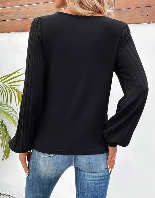 Load image into Gallery viewer, Contrast V-Neck Long Sleeve T-Shirt
