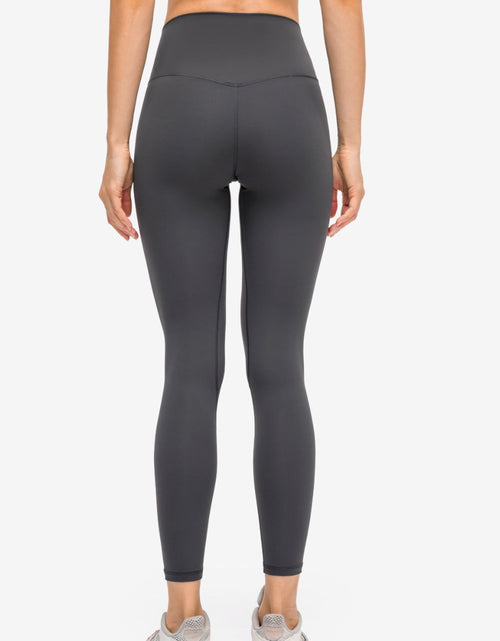 Load image into Gallery viewer, Millennia Invisible Pocket Sports Leggings

