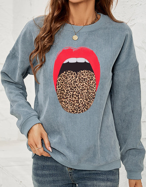 Load image into Gallery viewer, Round Neck Dropped Shoulder MAMA Graphic Sweatshirt
