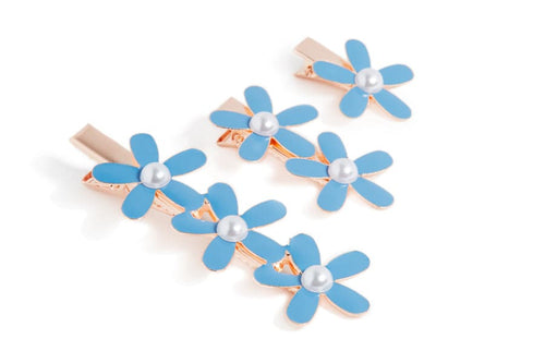 Load image into Gallery viewer, NuMe Flower Hair Clip Set by NuMe
