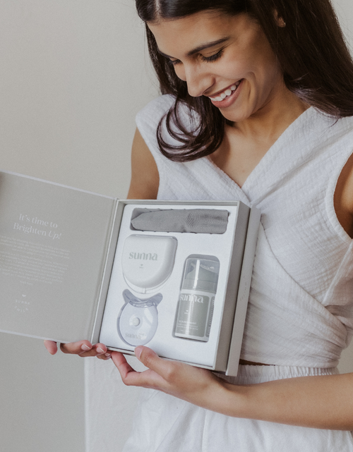 Load image into Gallery viewer, SunnaSmile Advanced Home Whitening Kit by Sunna
