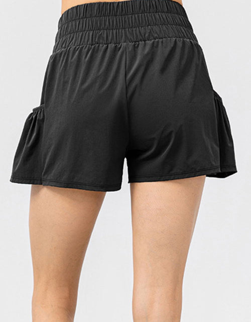 Load image into Gallery viewer, Elastic Waist Pocketed Active Shorts
