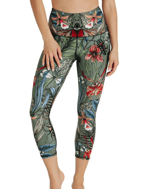 Load image into Gallery viewer, Green Thumb Printed Yoga Crops by Yoga Democracy
