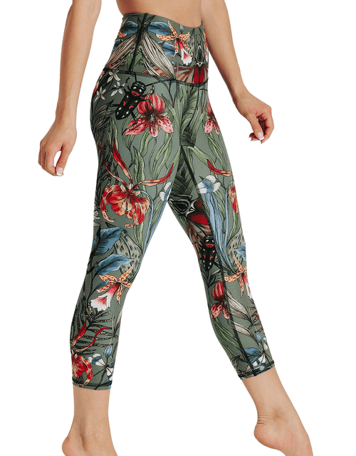 Load image into Gallery viewer, Green Thumb Printed Yoga Crops by Yoga Democracy
