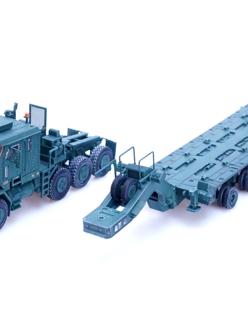 Load image into Gallery viewer, M1070 Heavy Equipment Transporter Army Green "Armor Premium" Series 1/72 Diecast Model by Panzerkampf
