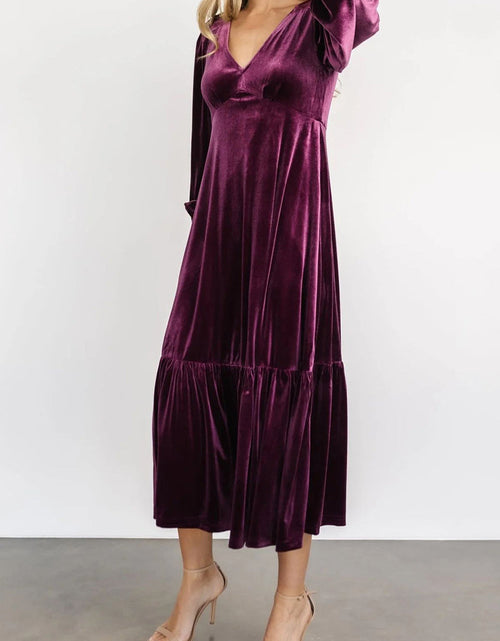 Load image into Gallery viewer, V-Neck Long Sleeve Midi Velvet Dress
