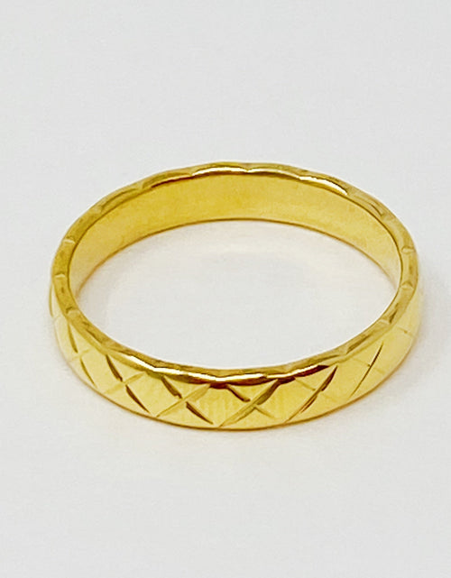 Load image into Gallery viewer, Gold Quilted Ring by Ellisonyoung.com
