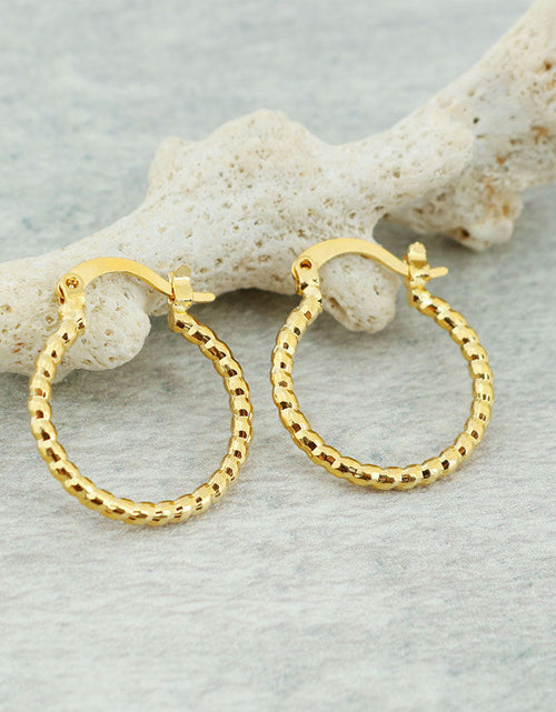 Load image into Gallery viewer, 14K Gold Classic Diamond cut Hoop Earring

