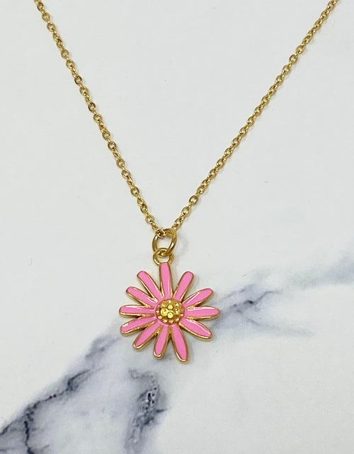 Load image into Gallery viewer, Sweet Daisy Necklace by Ellisonyoung.com
