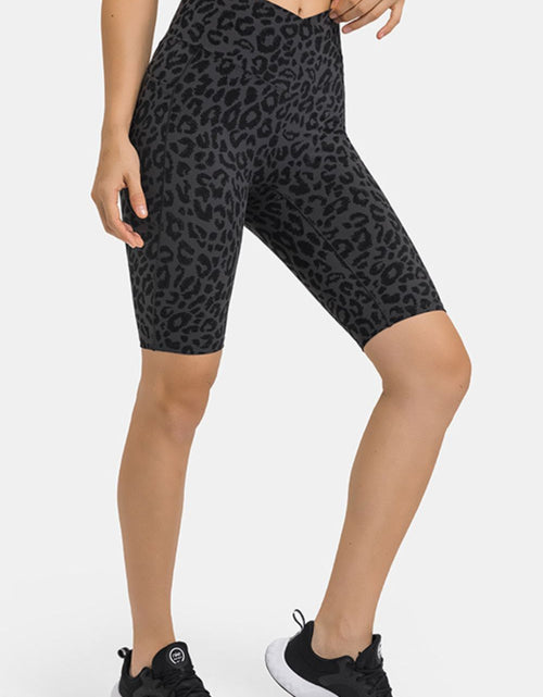 Load image into Gallery viewer, Millennia High Waist Biker Shorts with Pockets
