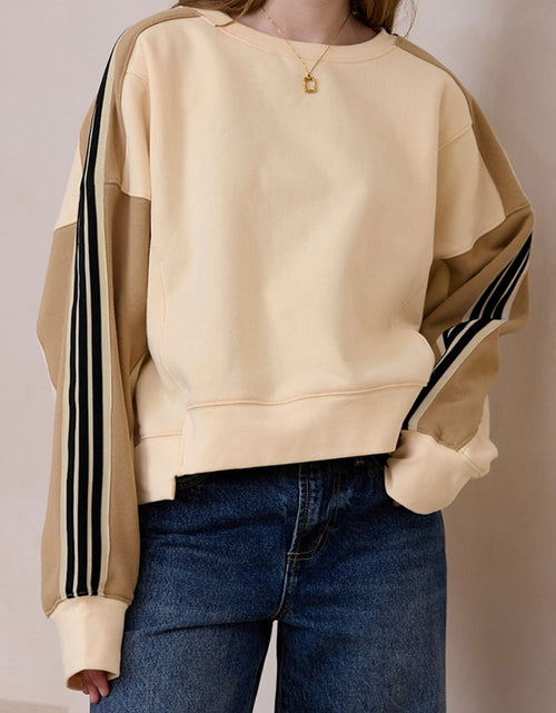 Load image into Gallery viewer, Contrast Round Neck Long Sleeve Sweatshirt
