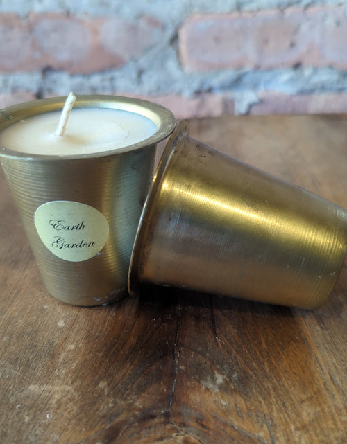 Load image into Gallery viewer, Sugar Mold 3 Hole &amp; Candle Set by Distinct Bath &amp; Body
