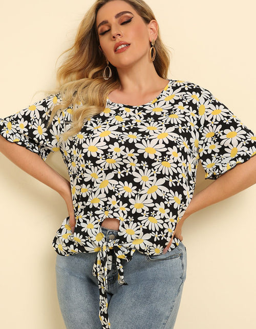 Load image into Gallery viewer, Plus Size Floral Round Neck Tie Hem Blouse
