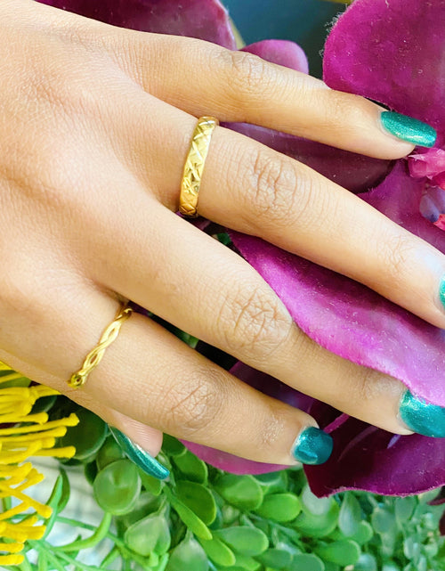 Load image into Gallery viewer, Gold Quilted Ring by Ellisonyoung.com

