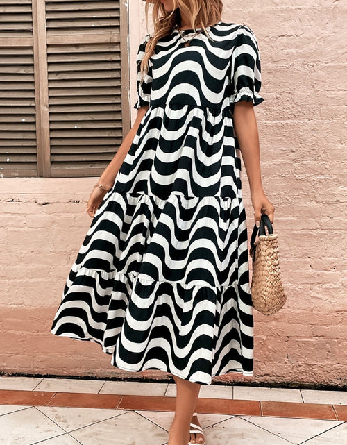 Load image into Gallery viewer, Wavy Striped Round Neck Short Sleeve Dress
