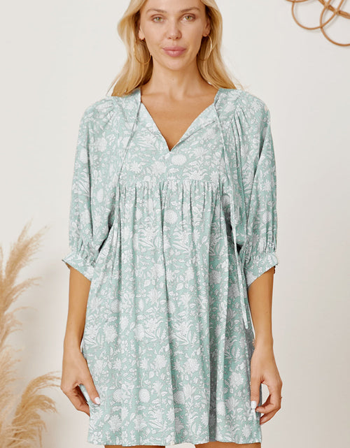 Load image into Gallery viewer, Floral Tie Neck Ruched Babydoll Dress
