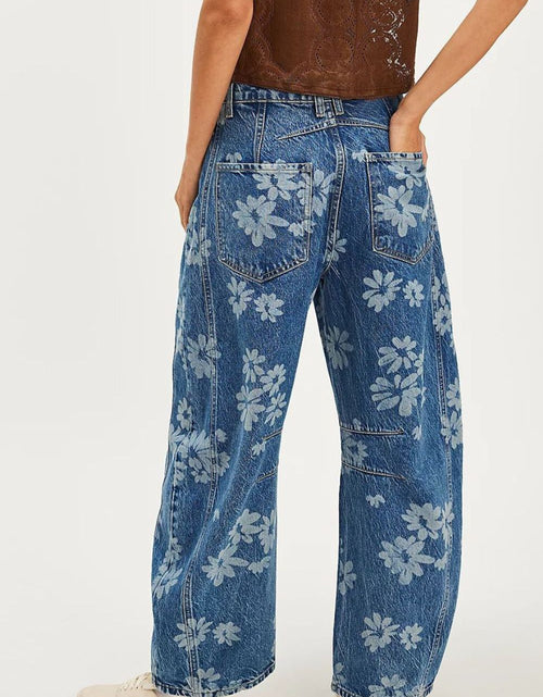 Load image into Gallery viewer, Flower Print Wide Leg Jeans
