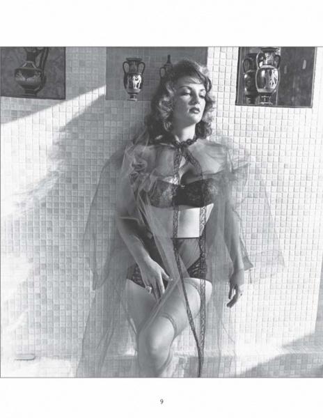 Load image into Gallery viewer, Femmes Fatales of the 1950s by Schiffer Publishing
