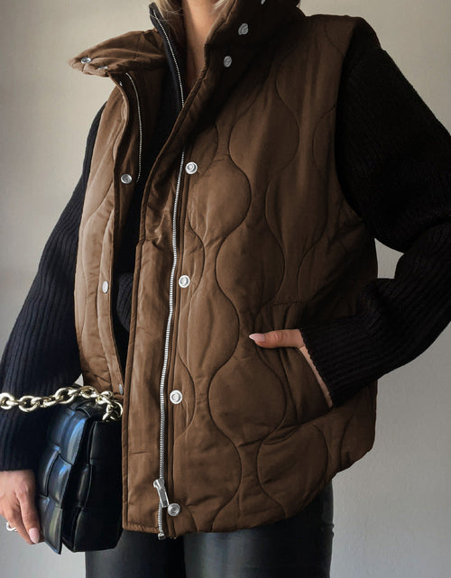 Load image into Gallery viewer, Collared Neck Vest with Pockets
