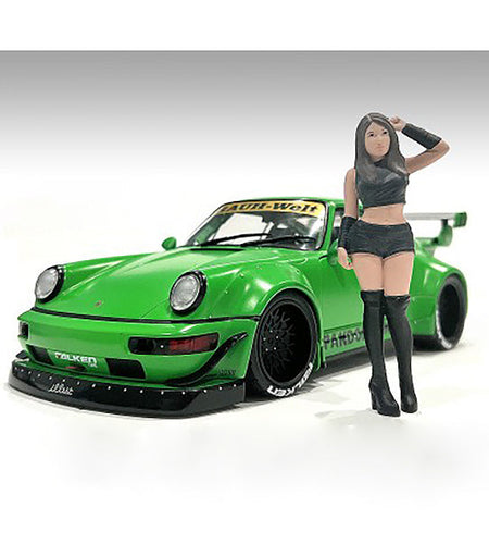 "Auto Salon Girls" Figure 2 for 1/18 Scale Models by American Diorama