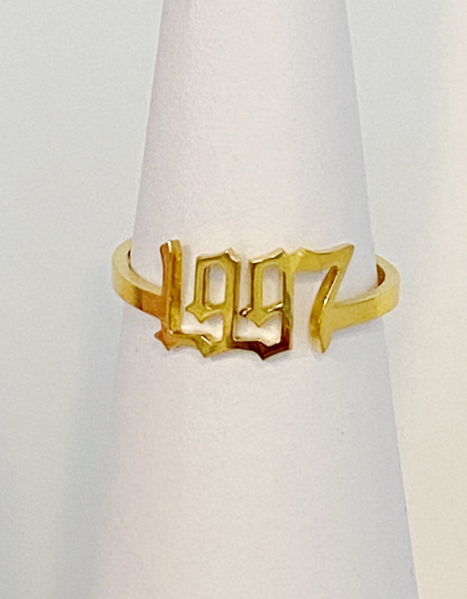 Birth Year Ring by Ellisonyoung.com