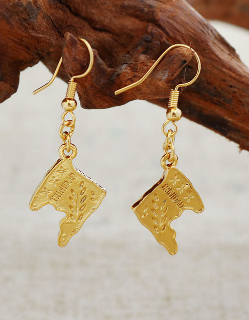 Load image into Gallery viewer, 14k Yellow Gold Trindade Map Hanging earring
